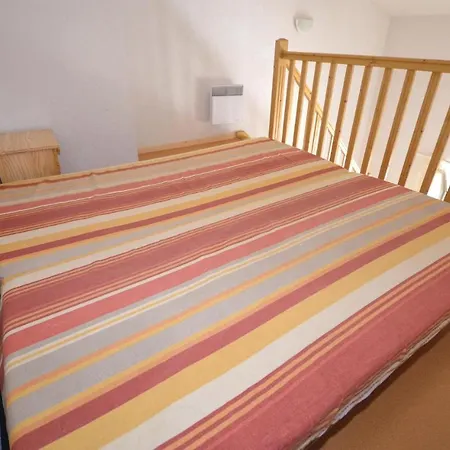 1 Bedroom Awesome In Prázdninový dům Calvisson