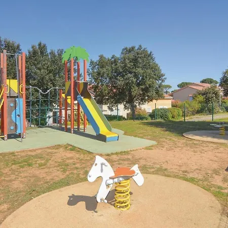 Cozy In With Kitchen * Calvisson