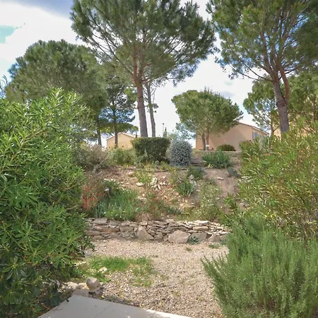 1 Bedroom Awesome In * Calvisson